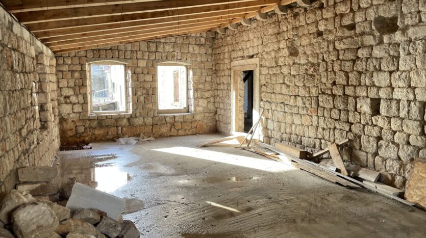 Dubrovnik – povijesna palača – prodaja, prvi red do mora