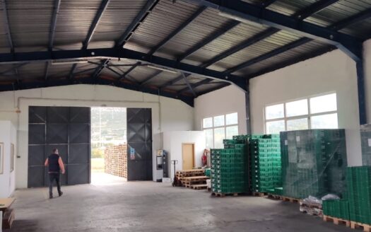 Trogir, skladište površine 750m2, prodaja