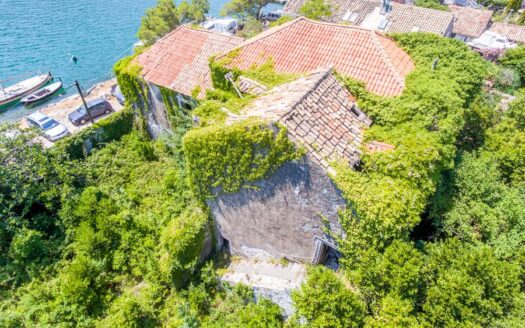 Dubrovnik, Mokošica, prodaje se stara ljetna kuća