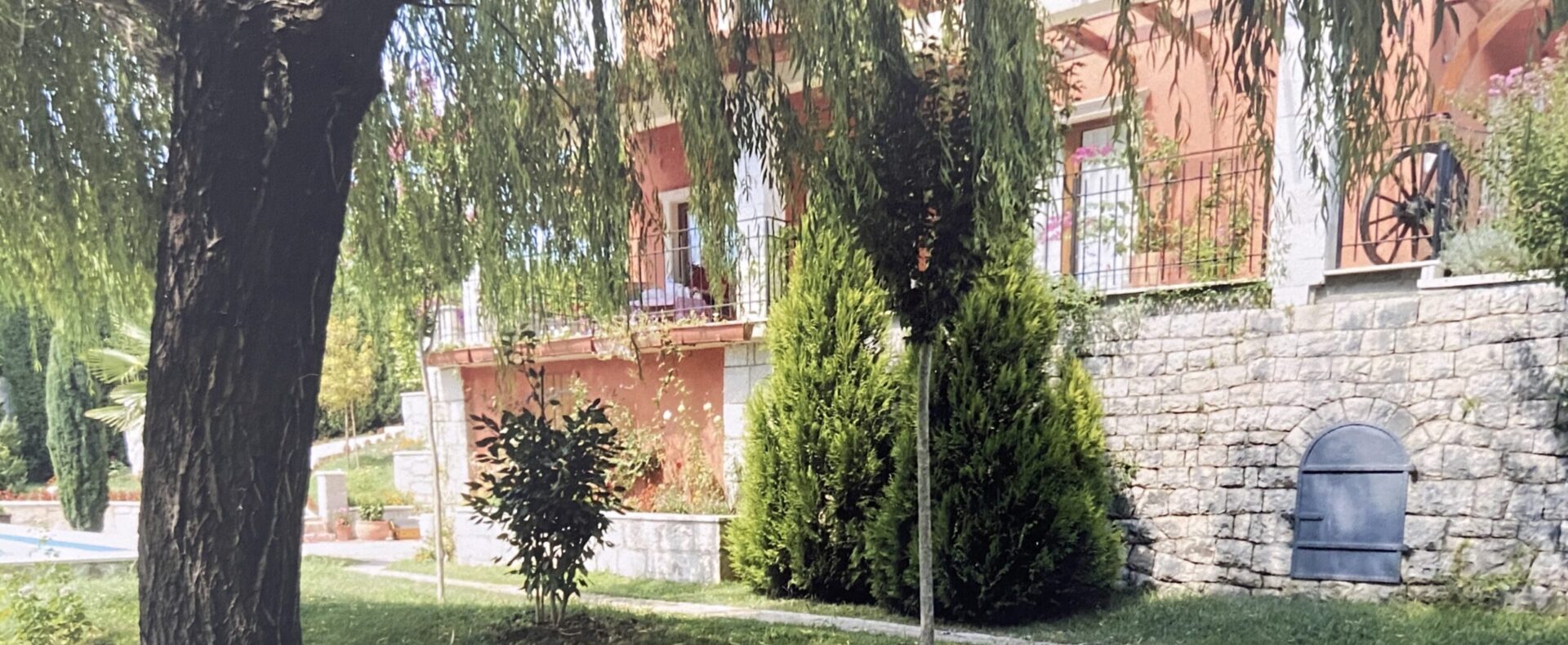 Blizina Mostara, vila sa bazenom, uz rijeku, prodaja, Investa Vero