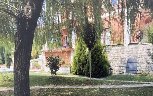 Mostar, rijeka Buna, vila s bazenom, prodaja