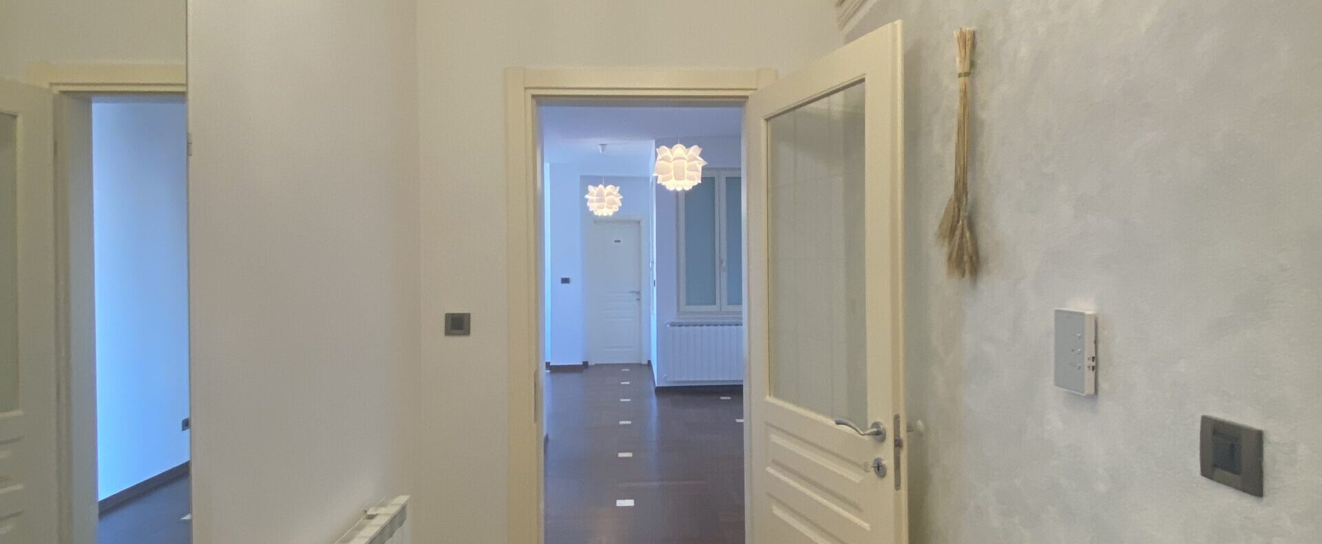 Zagreb, Trg bana Jelačića, stan / ured, najam