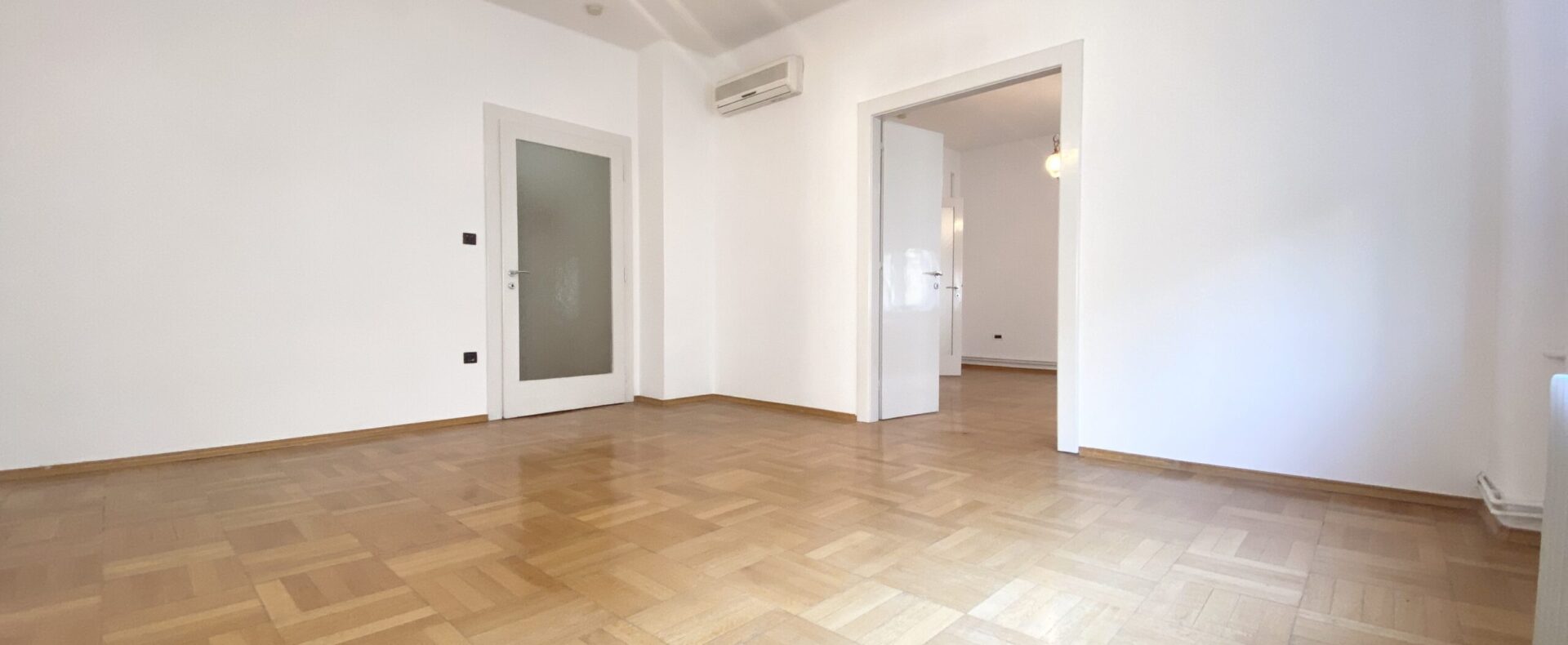 Zagreb, Bogovićeva, pješačka zona, uredski prostor, najam