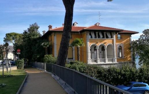 Opatija, luksuzan stan 120m2, prvi red do mora, najam
