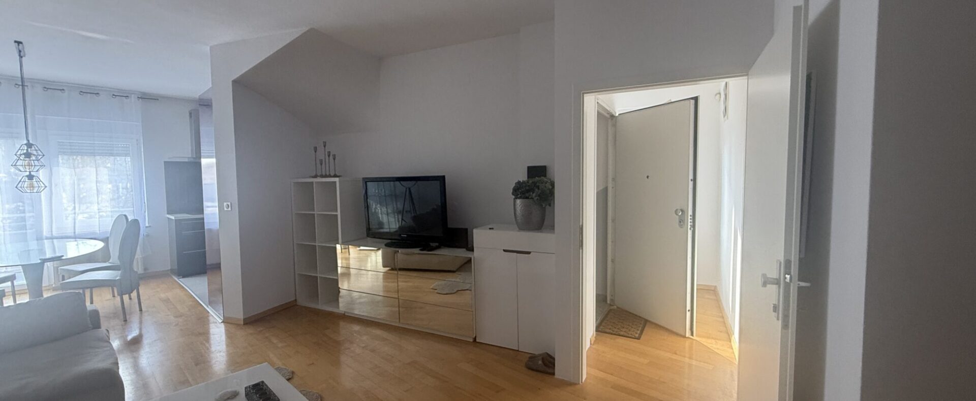Božidara Adžije, Zagreb, stan sa balkonom najam