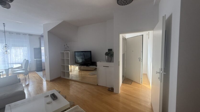Božidara Adžije, Zagreb, stan sa balkonom najam