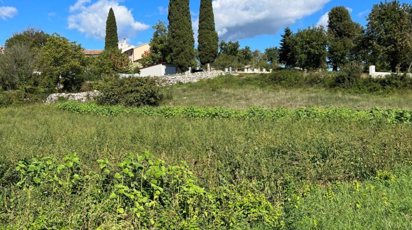 Istra, Hrvatska, zemljište sa pravomoćnom građevinskom, za luksuznu vilu sa bazenom